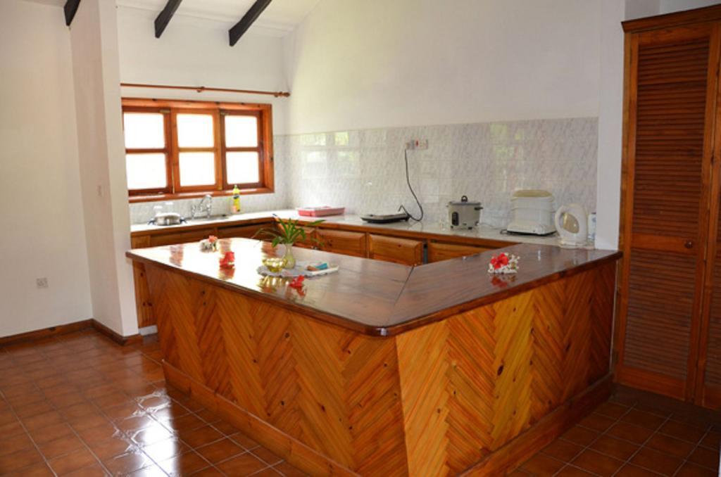 Paradise Flycatcher'S Lodge ลาดิก ภายนอก รูปภาพ