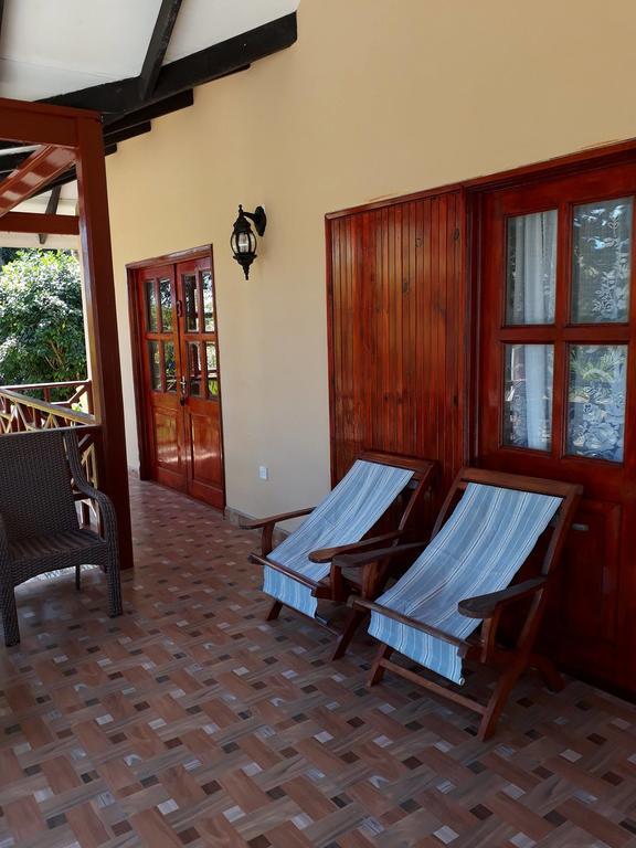 Paradise Flycatcher'S Lodge ลาดิก ภายนอก รูปภาพ
