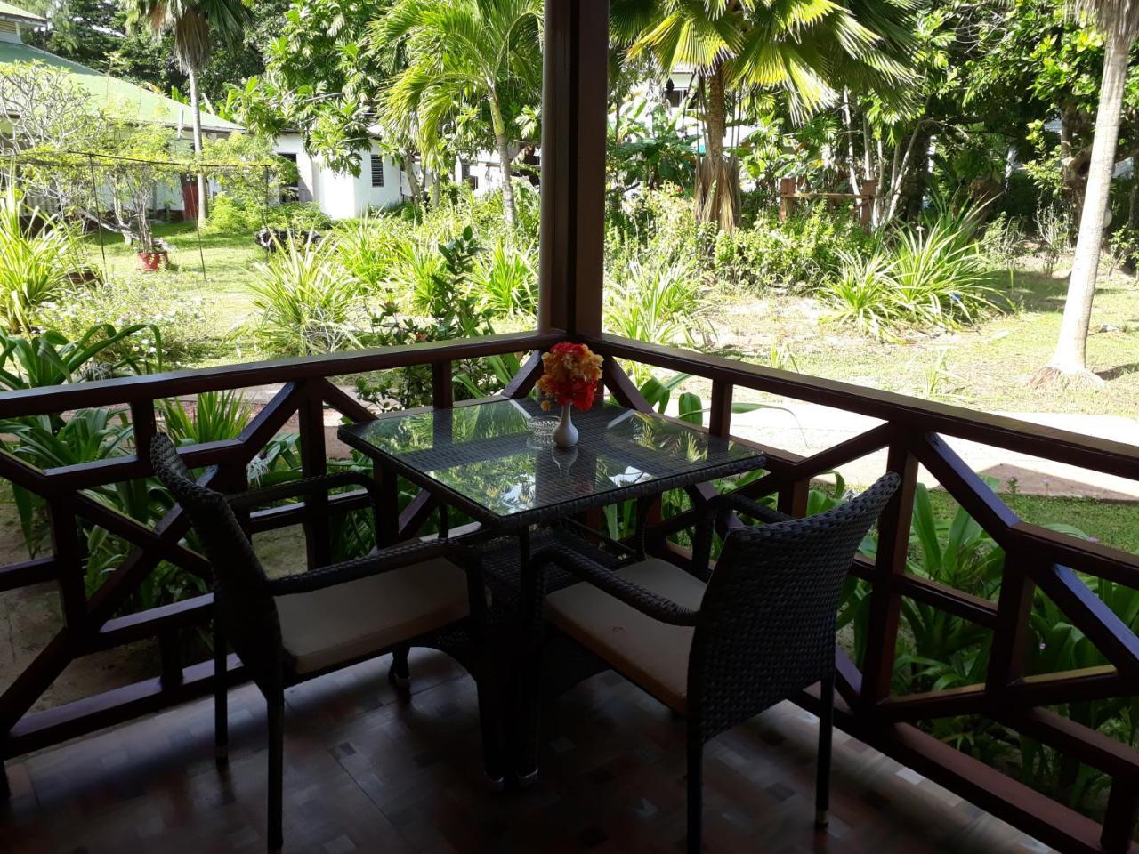 Paradise Flycatcher'S Lodge ลาดิก ภายนอก รูปภาพ